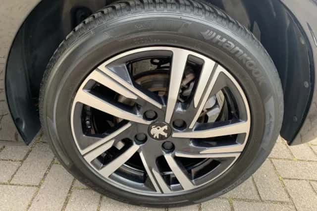 Peugeot 208 (2022) thumbnail 40