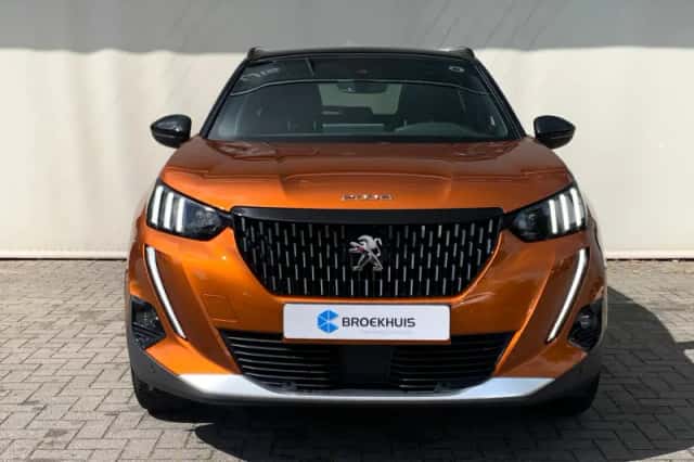 Peugeot 2008 (2020) thumbnail 2