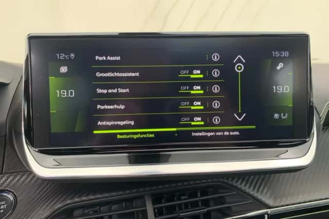 Peugeot 2008 (2020) thumbnail 18