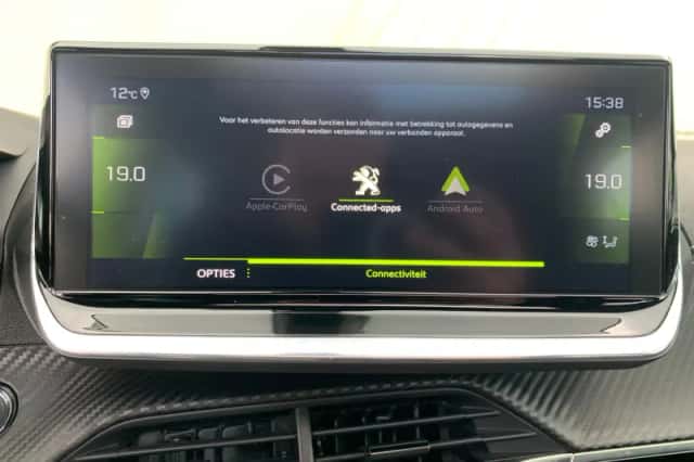 Peugeot 2008 (2020) thumbnail 24