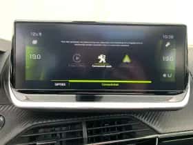 Peugeot 2008 (2020) thumbnail 24