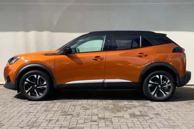 Peugeot 2008 (2020) thumbnail 4