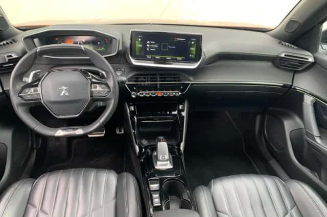 Peugeot 2008 (2020) thumbnail 35