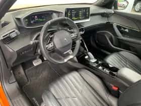 Peugeot 2008 (2020) thumbnail 8