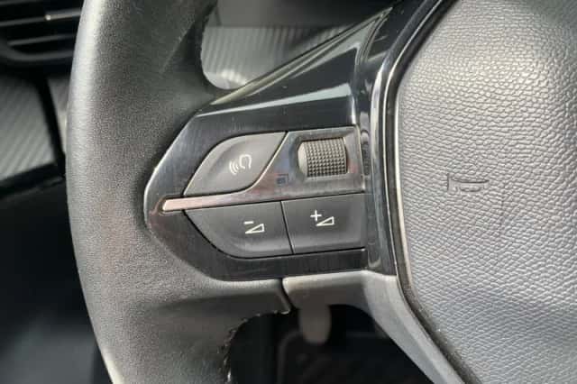 Peugeot 2008 (2020) thumbnail 13