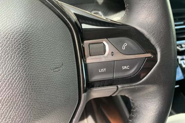 Peugeot 2008 (2020) thumbnail 14
