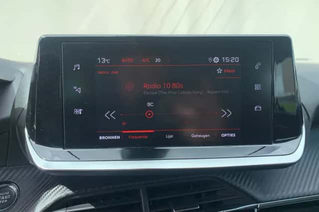 Peugeot 2008 (2020) thumbnail 19