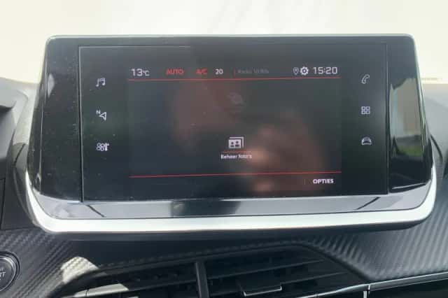 Peugeot 2008 (2020) thumbnail 21