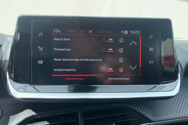Peugeot 2008 (2020) thumbnail 22
