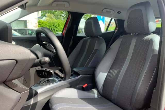 Peugeot 2008 (2020) thumbnail 27