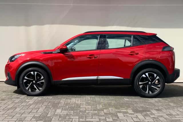 Peugeot 2008 (2020) thumbnail 4