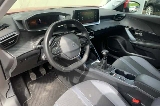 Peugeot 2008 (2020) thumbnail 8