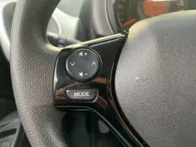 Peugeot 108 (2018) thumbnail 12