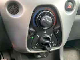 Peugeot 108 (2018) thumbnail 23