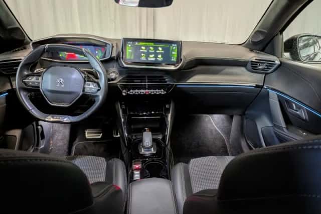 Peugeot 208 (2021) thumbnail 5