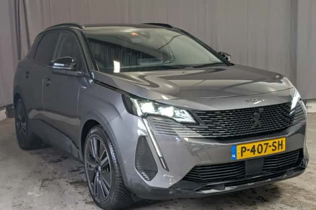Peugeot 3008 (2022) thumbnail 2