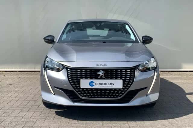 Peugeot 208 (2022) thumbnail 2