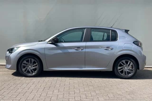 Peugeot 208 (2022) thumbnail 4