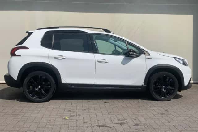 Peugeot 2008 (2018) thumbnail 6