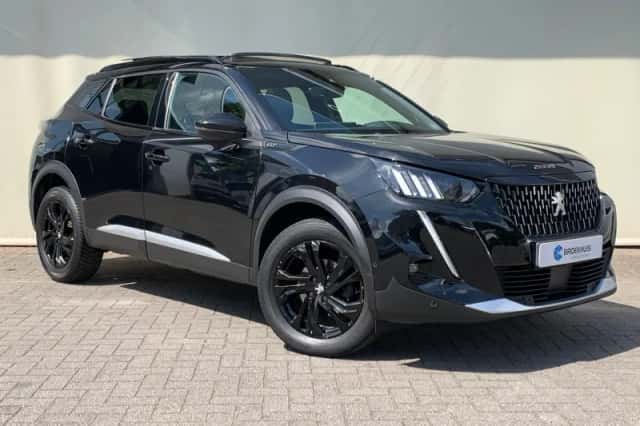 Peugeot 2008 (2021) thumbnail 3