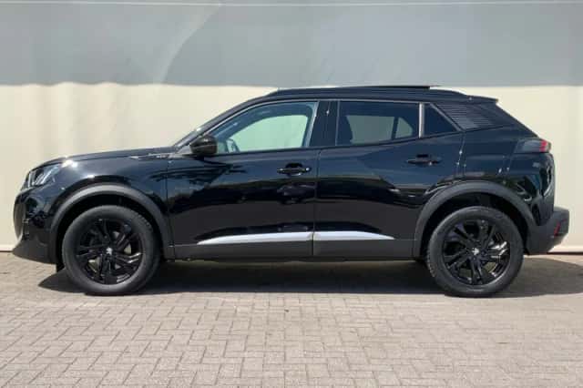 Peugeot 2008 (2021) thumbnail 4