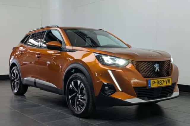 Peugeot e-2008 (2021) thumbnail 2