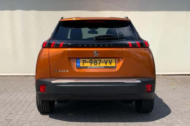 Peugeot e-2008 (2021) thumbnail 5