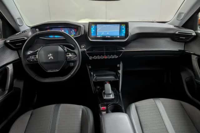 Peugeot e-2008 (2021) thumbnail 6