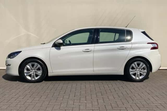 Peugeot 308 (2017) thumbnail 4