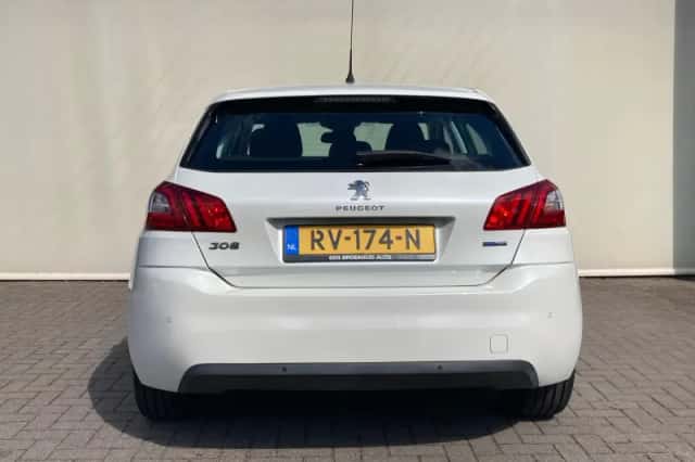 Peugeot 308 (2017) thumbnail 5