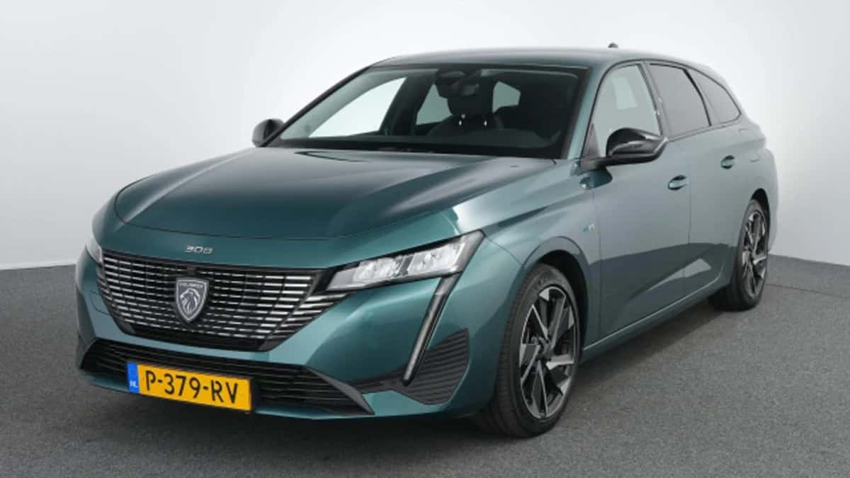 Peugeot 308 (2022) — foto 1