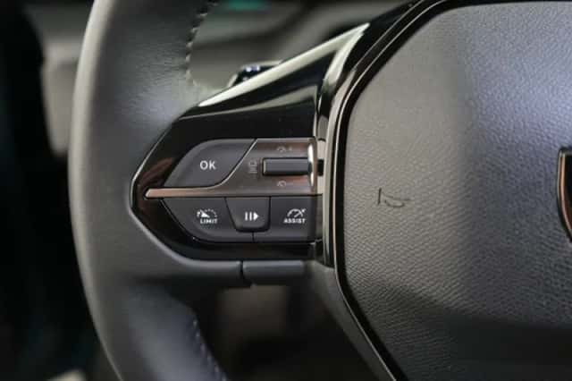Peugeot 308 (2022) thumbnail 16