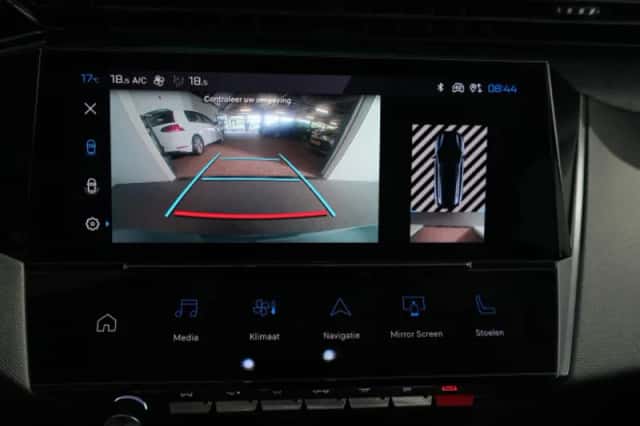 Peugeot 308 (2022) thumbnail 17