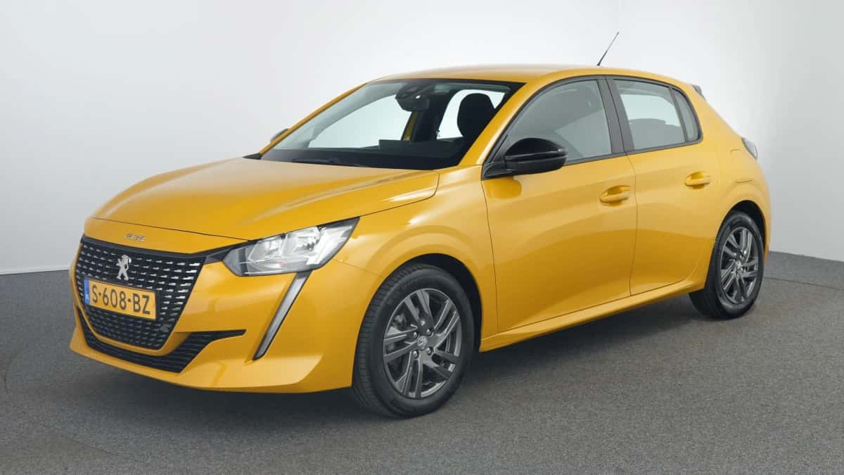 Peugeot 208 (2023) — foto 1