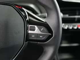 Peugeot 208 (2023) thumbnail 17