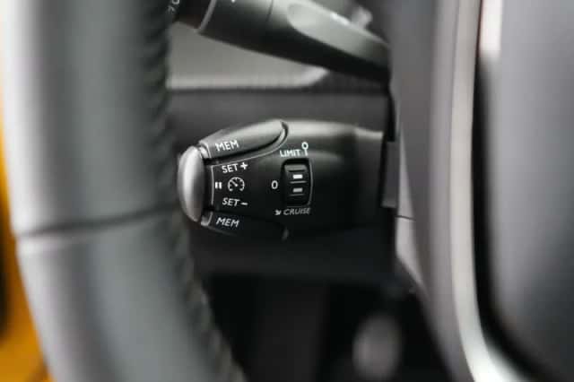 Peugeot 208 (2023) thumbnail 19