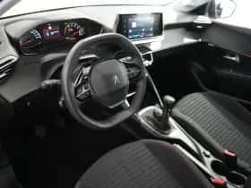 Peugeot 208 (2023) thumbnail 7