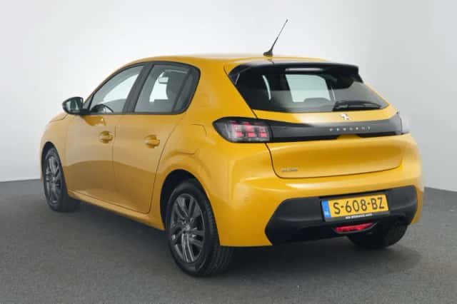 Peugeot 208 (2023) thumbnail 10