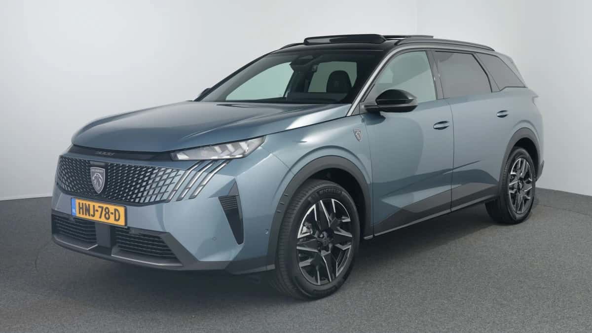 Peugeot 5008 (2025) — foto 1