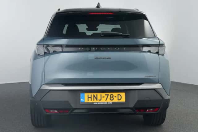 Peugeot 5008 (2025) thumbnail 2