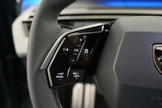 Peugeot 5008 (2025) thumbnail 21