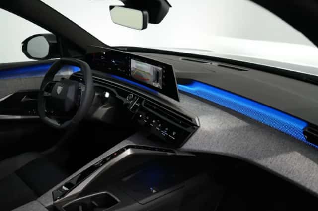 Peugeot 5008 (2025) thumbnail 8