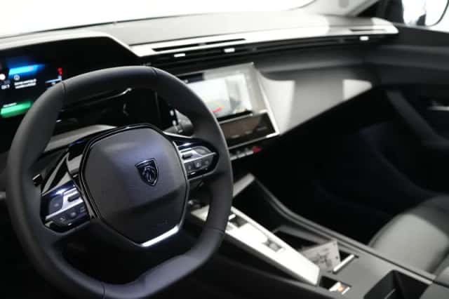 Peugeot 408 (2025) thumbnail 32