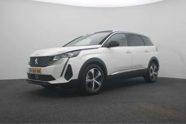 Peugeot 5008 (2022) thumbnail 1