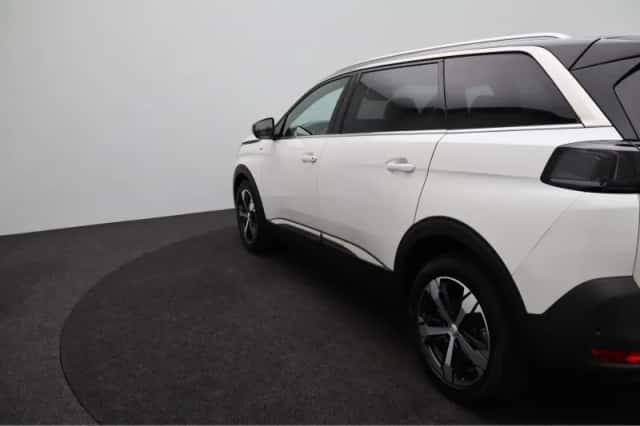 Peugeot 5008 (2022) thumbnail 12