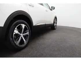 Peugeot 5008 (2022) thumbnail 14