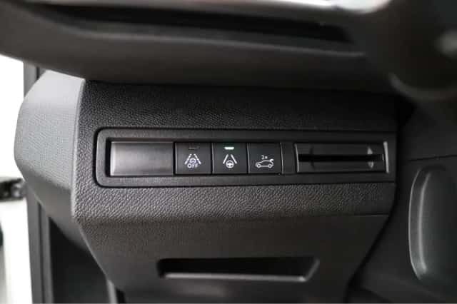 Peugeot 5008 (2022) thumbnail 31