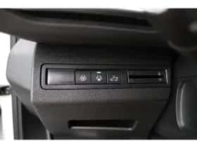 Peugeot 5008 (2022) thumbnail 31