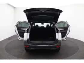 Peugeot 5008 (2022) thumbnail 40