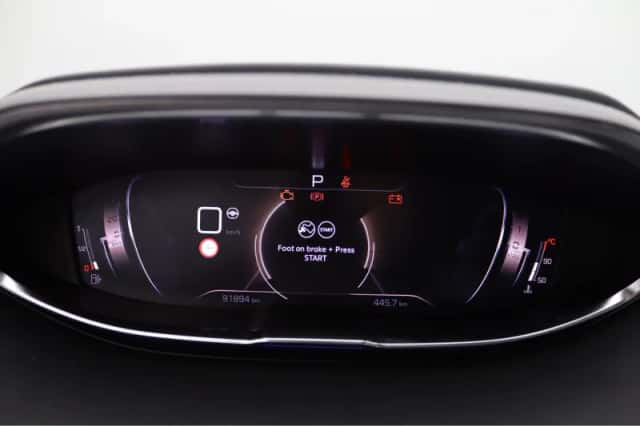 Peugeot 5008 (2022) thumbnail 5